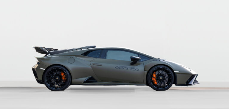 JNKD supercar Rental